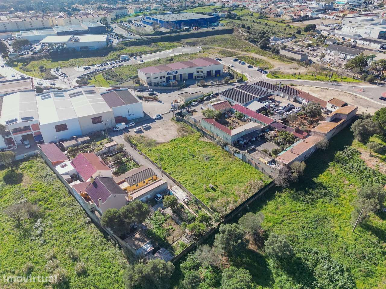 Terreno em Alcoitão com projeto aprovado para 4 Armazéns - Grande imagem: 2/14