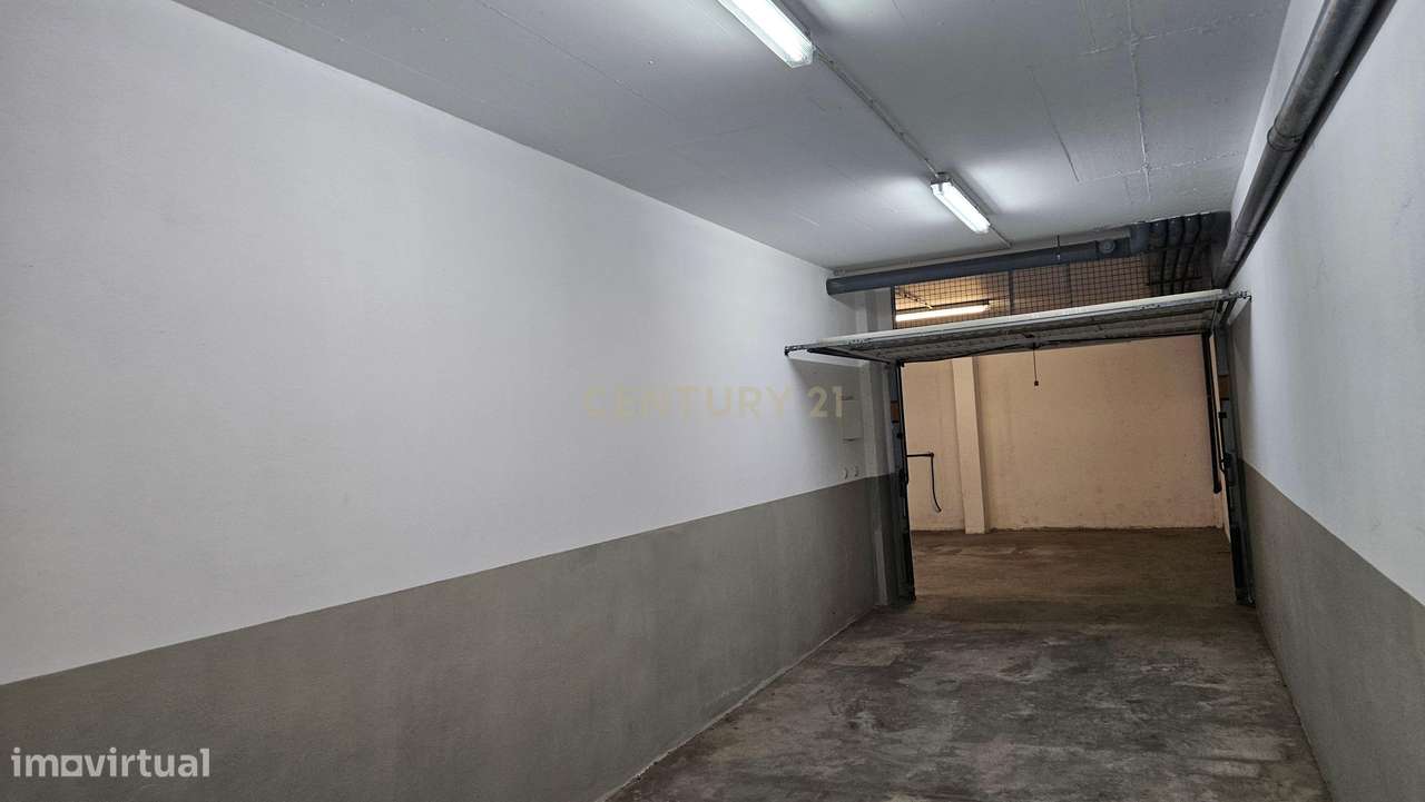 Garagem Box  com 30 m²  próxima do Centro Cultural de  Alcochete-12