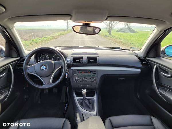 BMW Seria 1 116i - 10