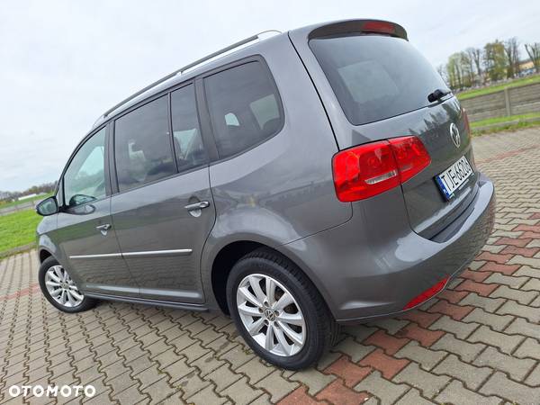 Volkswagen Touran 1.4 TSI Highline DSG - 9