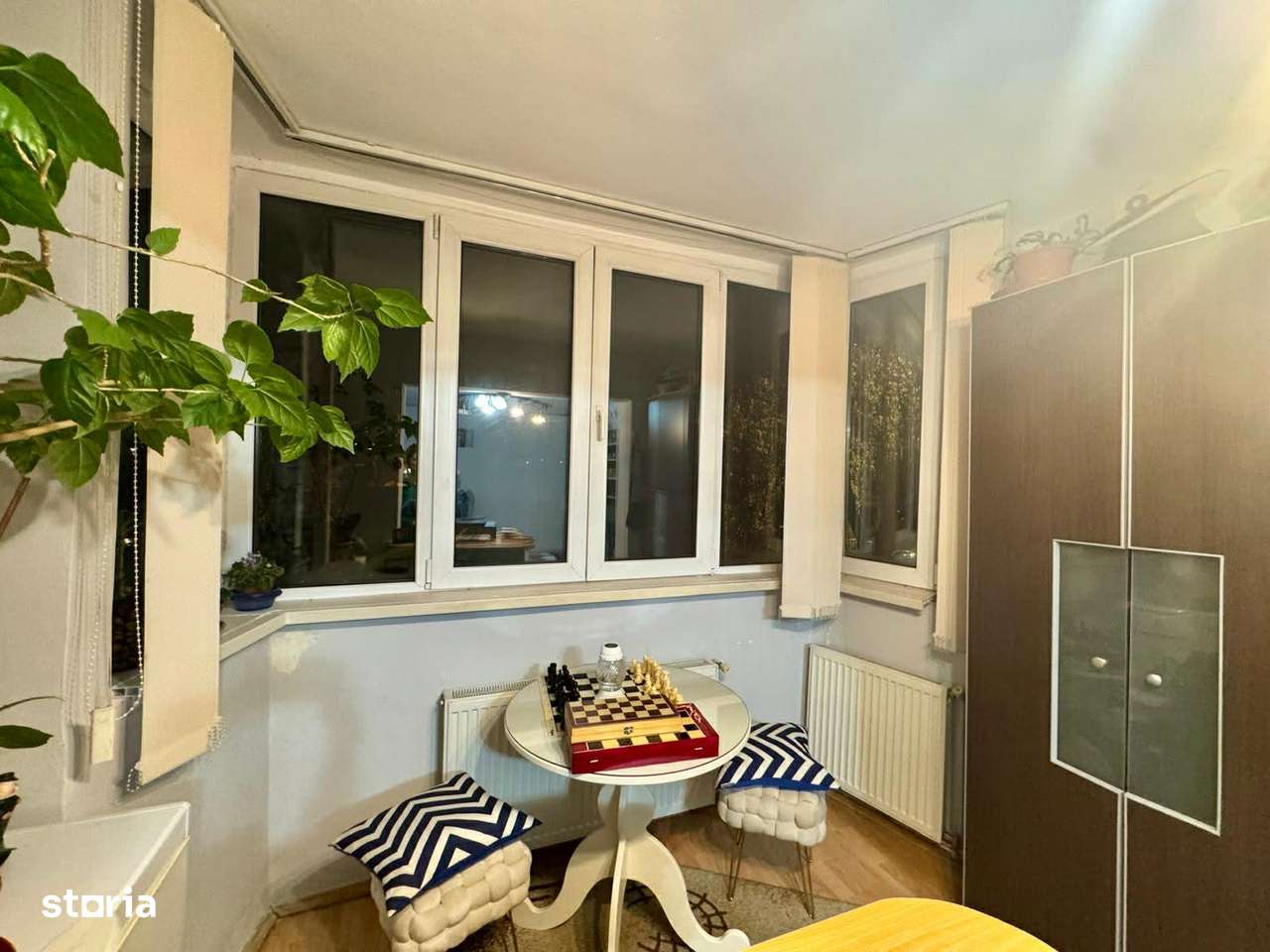 Apartament de 3 camere zona TRACTORUL,str 1 Decembrie, - Imagine principală: 3/12