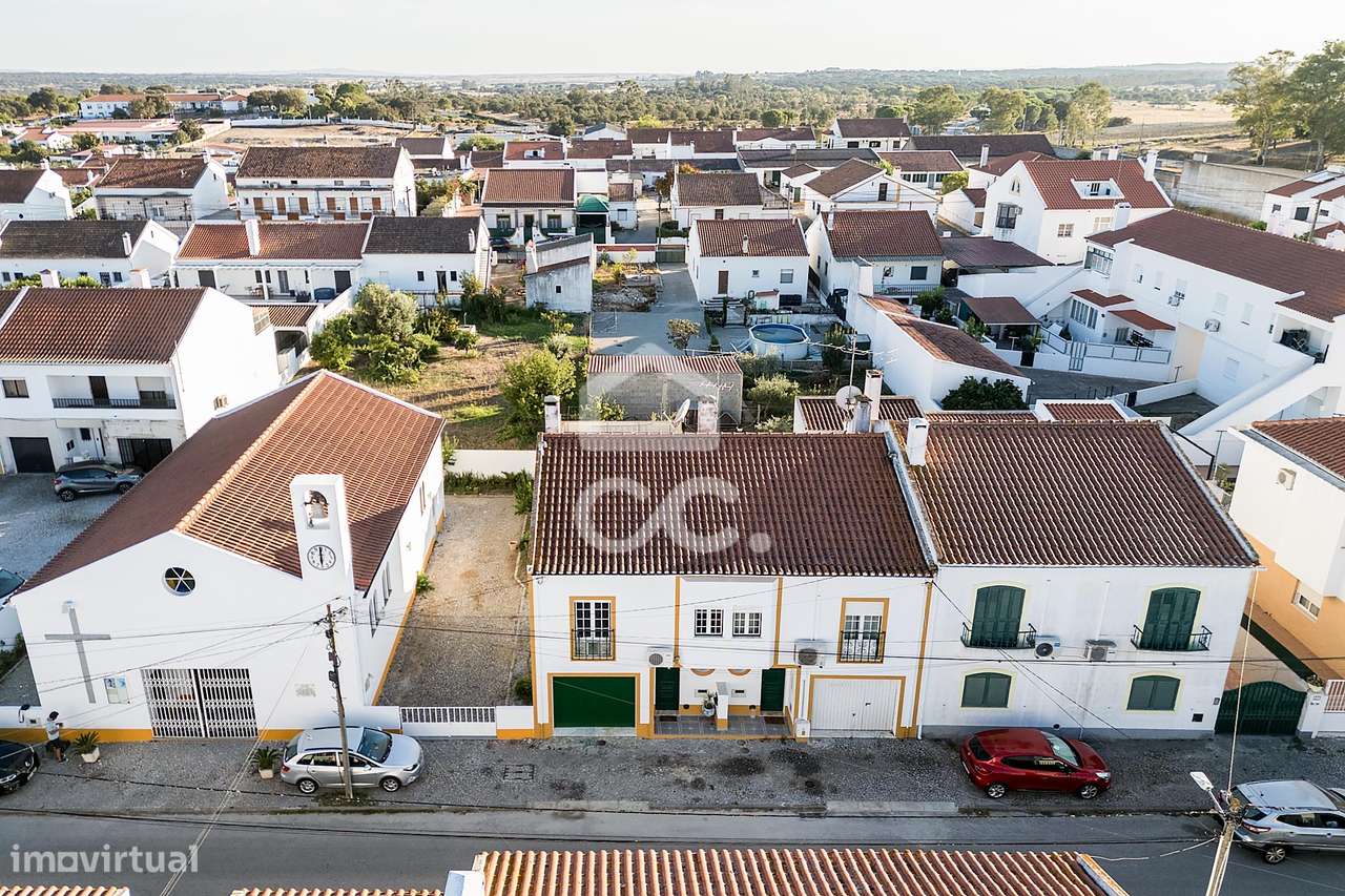 Moradia T3 c/ Garagem, Quintal e Terraço no Bairro da Casinha, em Évor-29
