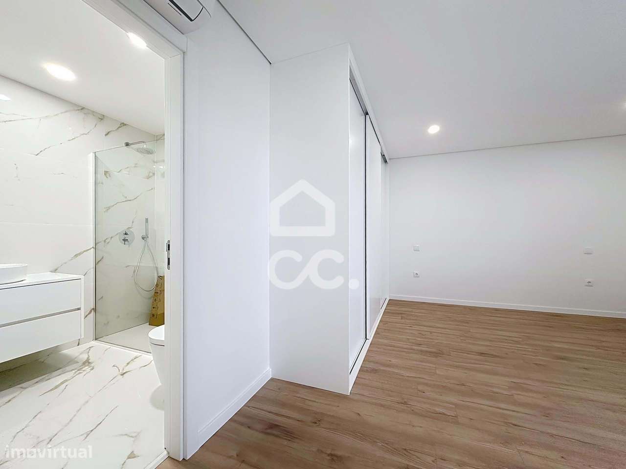 Moradia Nova T3, Moderna, com Luz Natural e Localização Estratégica ,-23