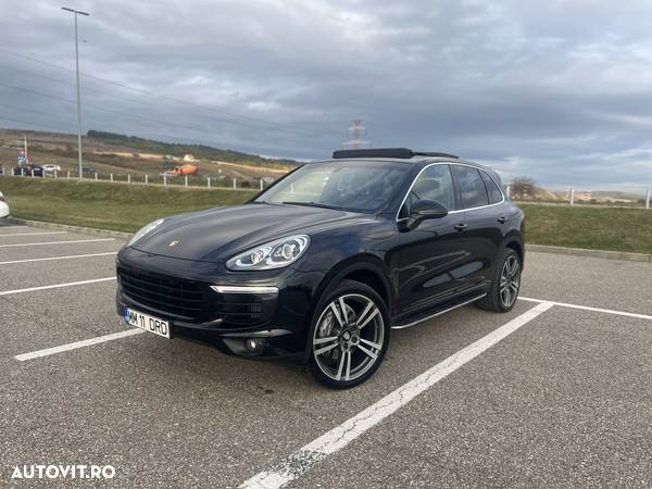 Porsche Cayenne 3.0 L - 6