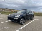 Porsche Cayenne 3.0 L - 6