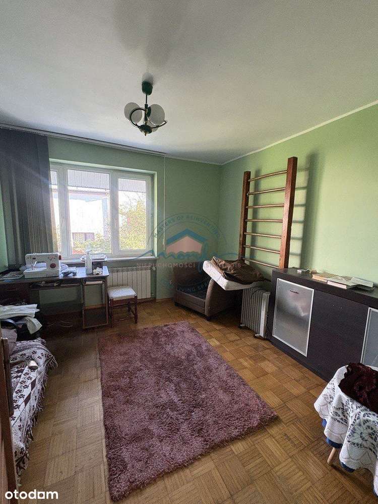 Duży dom w lubianej okolicy w okazyjnej cenie!-10