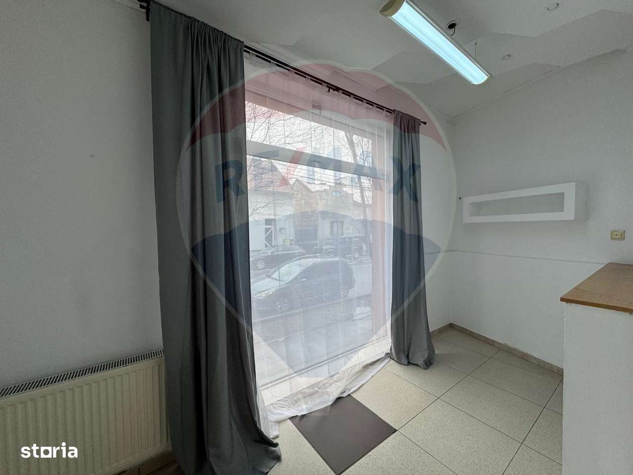 Spațiu comercial de 102 mp de închiriat în zona Intim - Imagine principală: 4/11