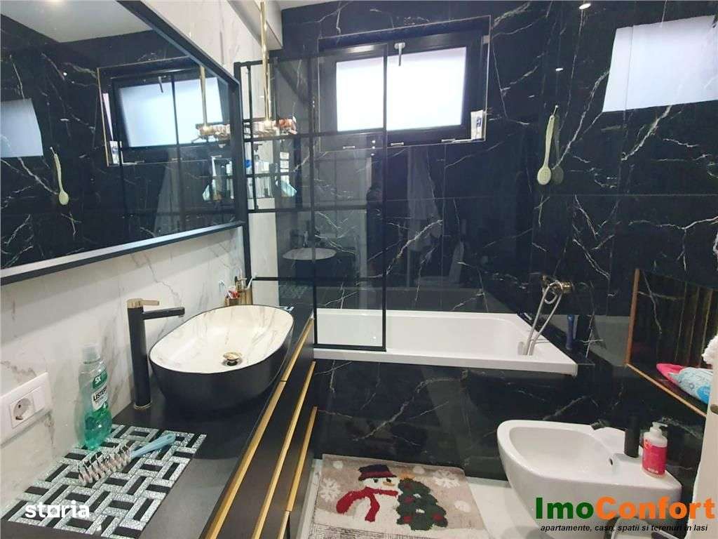 Casa de lux cu  400mp teren in V Adanca-5