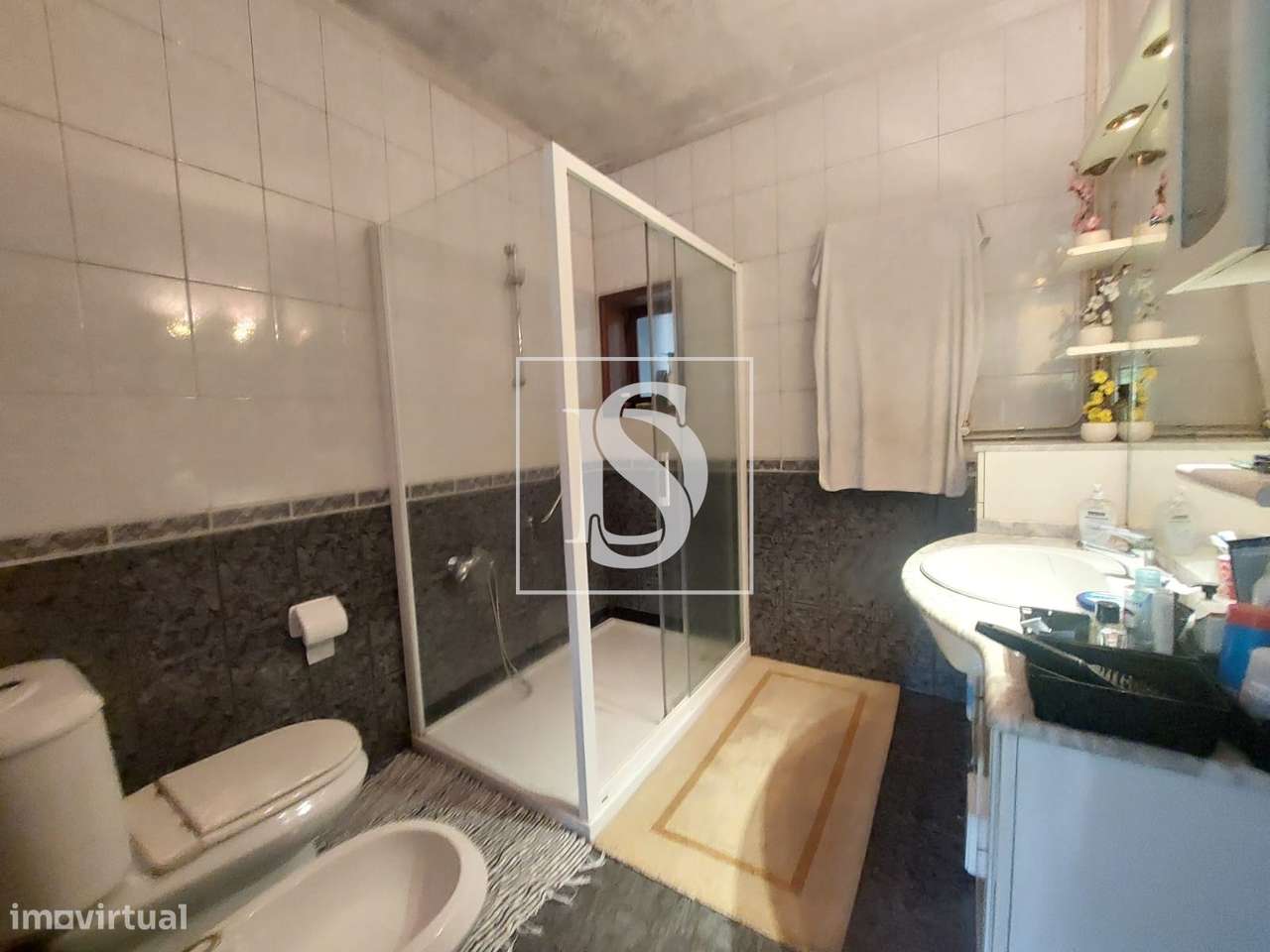 Moradia T4 com dois pisos independentes em Vila do Conde – Retorta-9