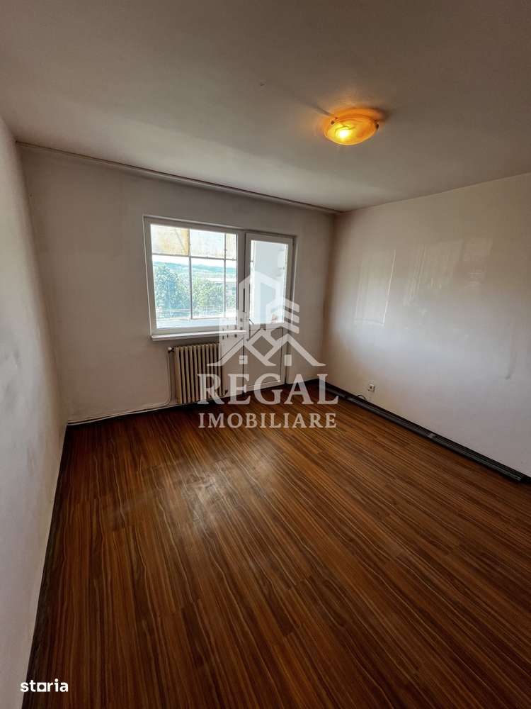 Apartament 2 camere decomandat – Micro 7 | Etaj 2 | Balcon | Panoramă-1
