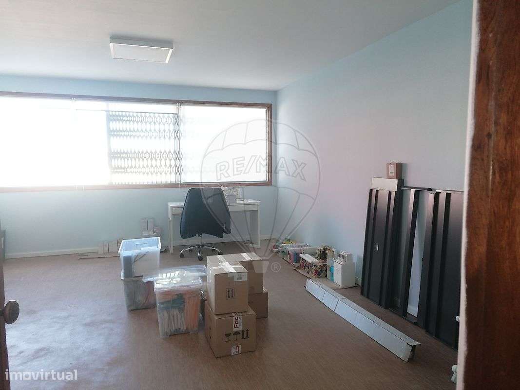 Escritório  para arrendamento - Grande imagem: 2/7