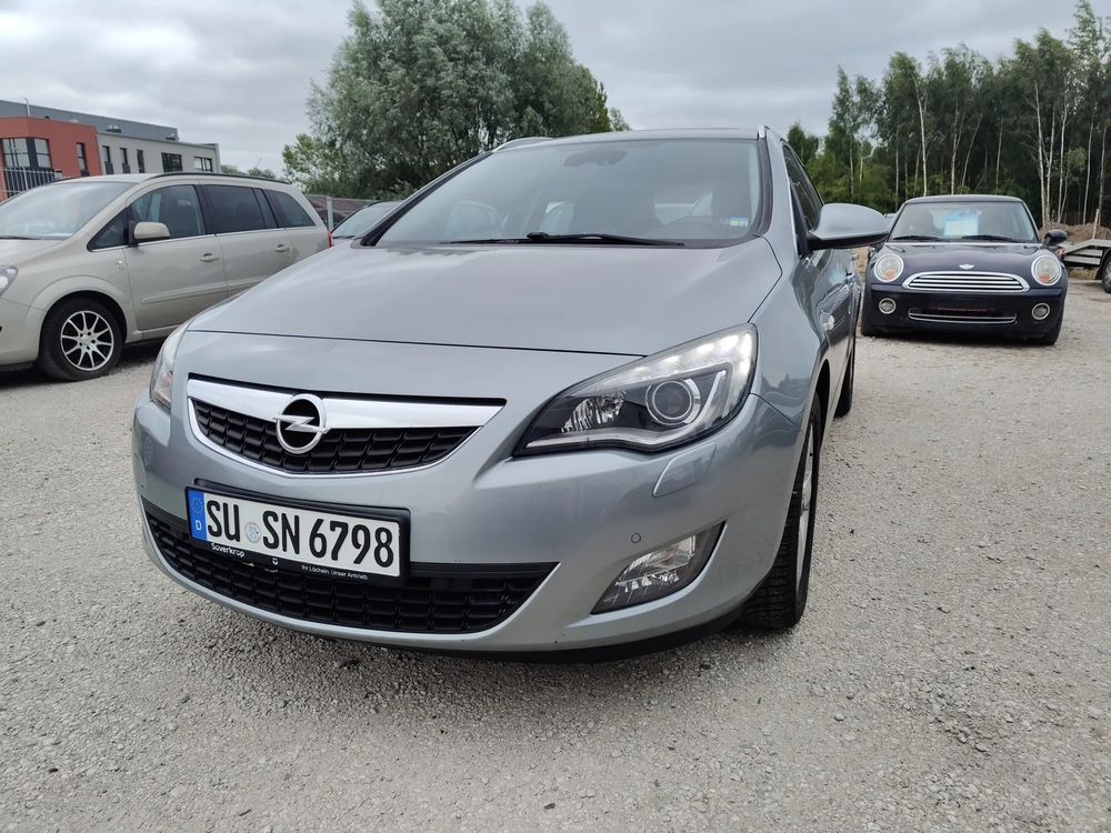 Opel Astra J (2009-2019) 2011