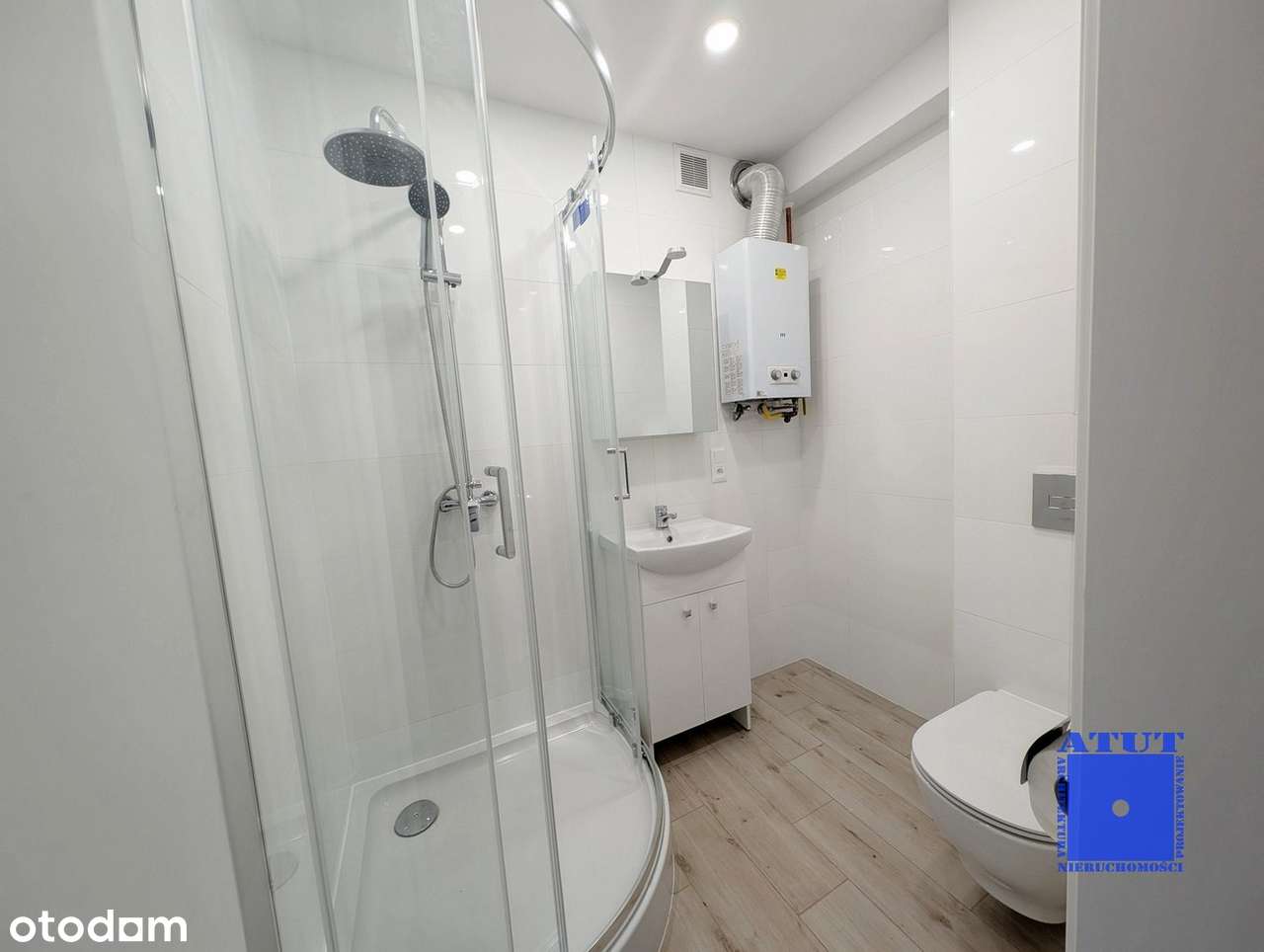 Kawalerka w ocieplonym bloku Zabrze ul. Roosevelta-4