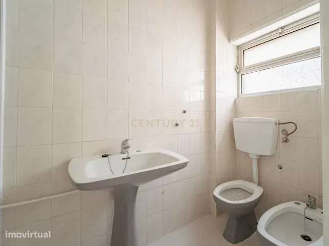 Prédio de Investimento Premium no Centro de Almada | Vista Rio | Eleva-14