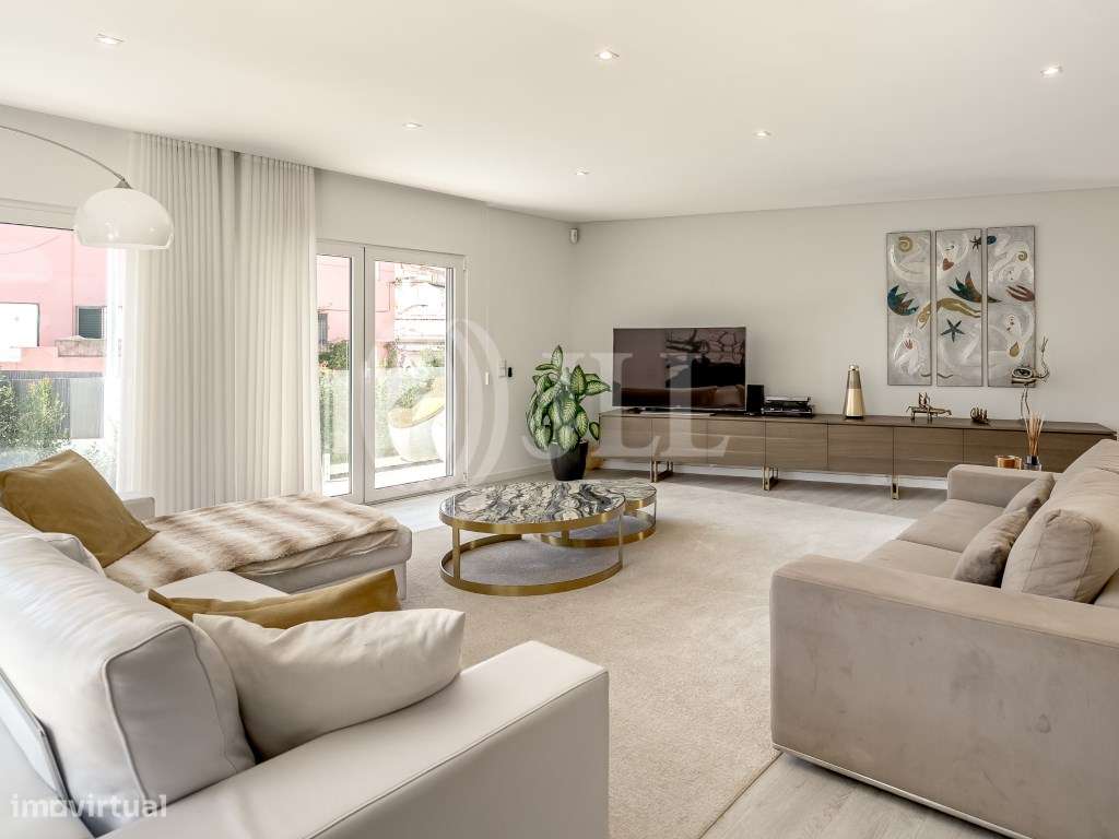 Moradia T4+2, com jardim e piscina, na Parede, Cascais - Grande imagem: 4/30