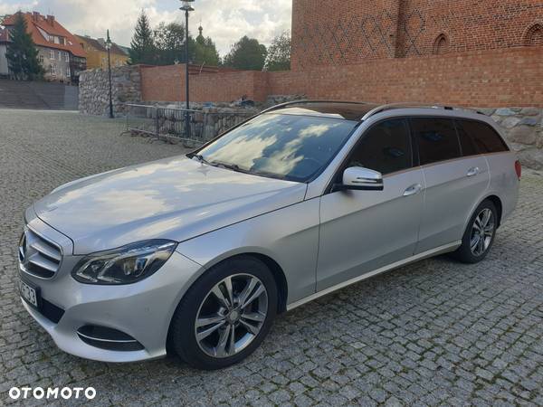 Mercedes-Benz Klasa E 350 CDI 4-Matic BlueEff Elegance - 1