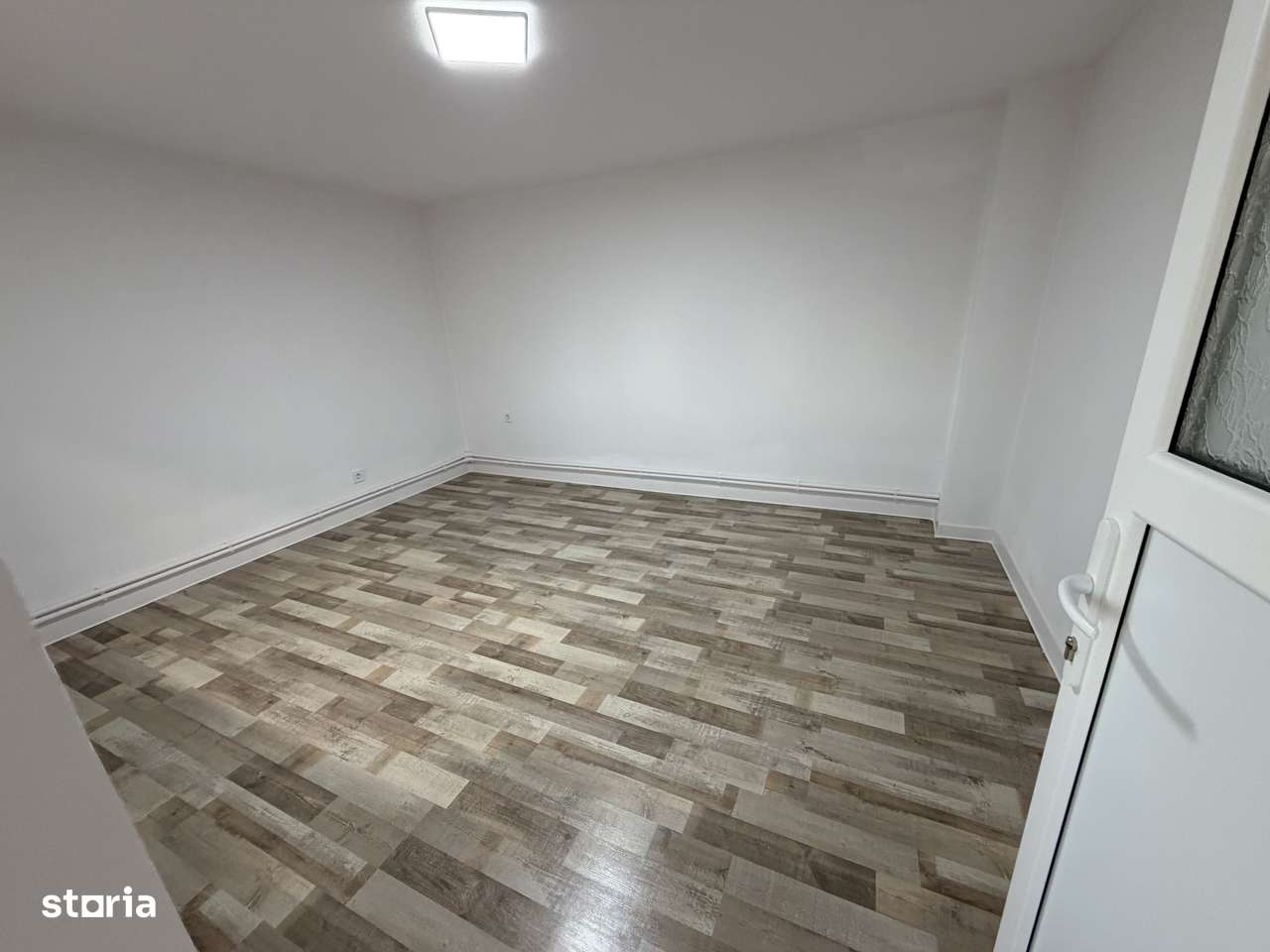 Casa Vulturesti, renovata 2024, 3 camere, 2351 mp, mobilata-6