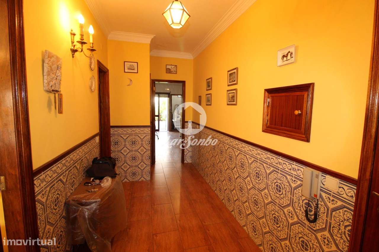 Apartamento T2 com garagem individual no coração de Fafe-4