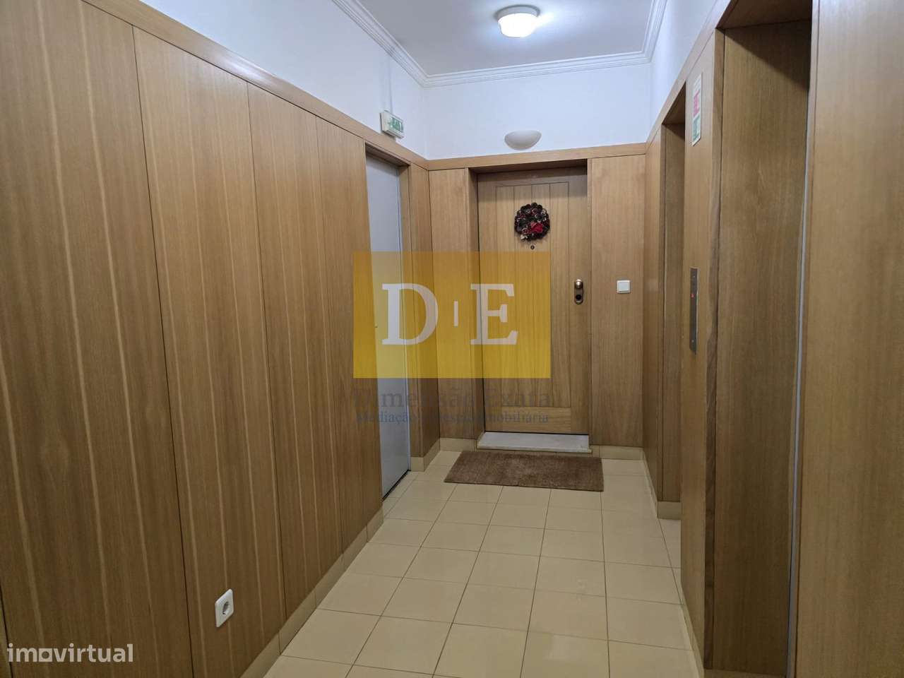 Apartamento T4 na Zona Nobre dos Maninhos na Maia-24