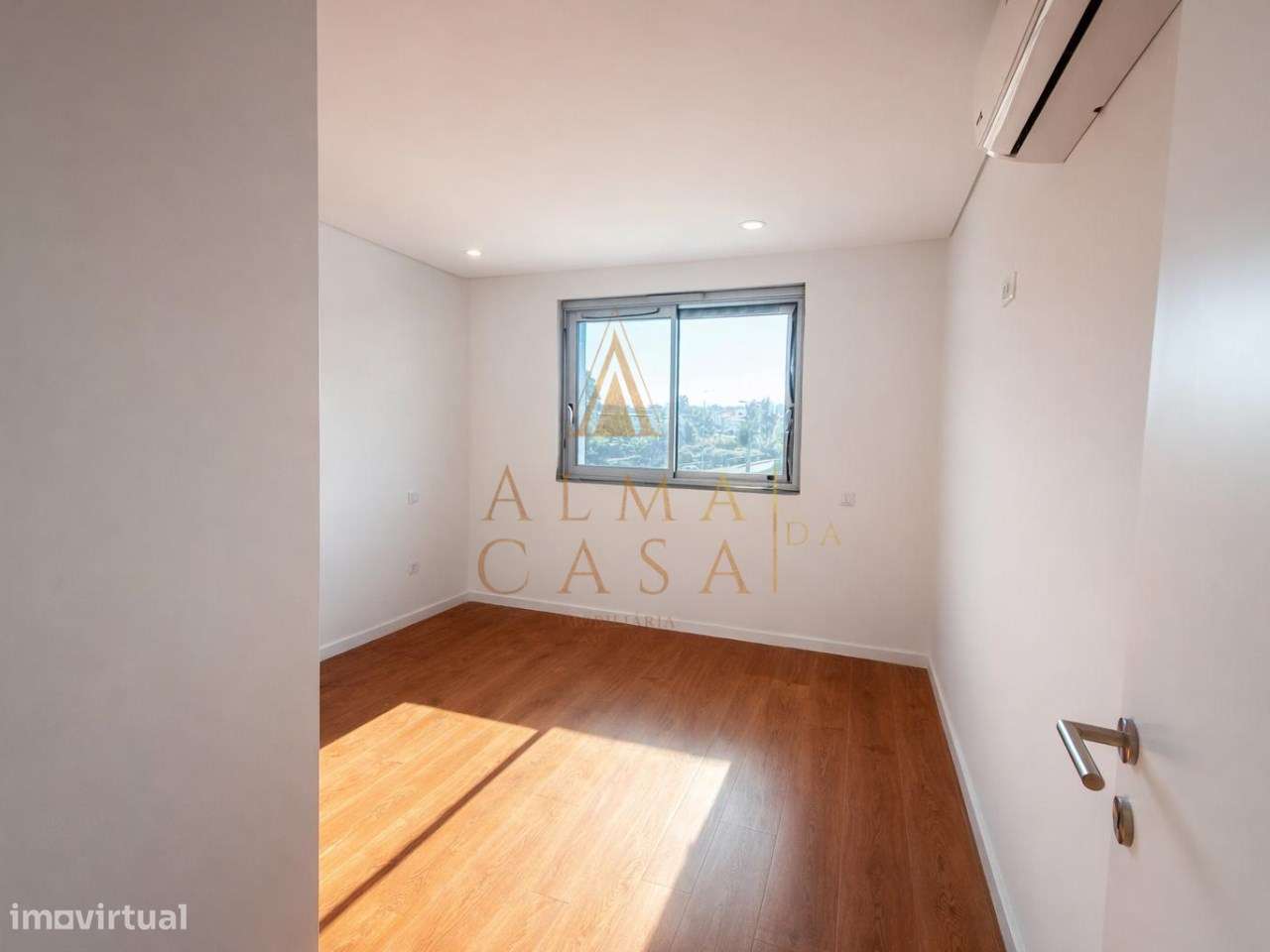 Apartamento T3 com terraços e jardim em Rio Tinto-9