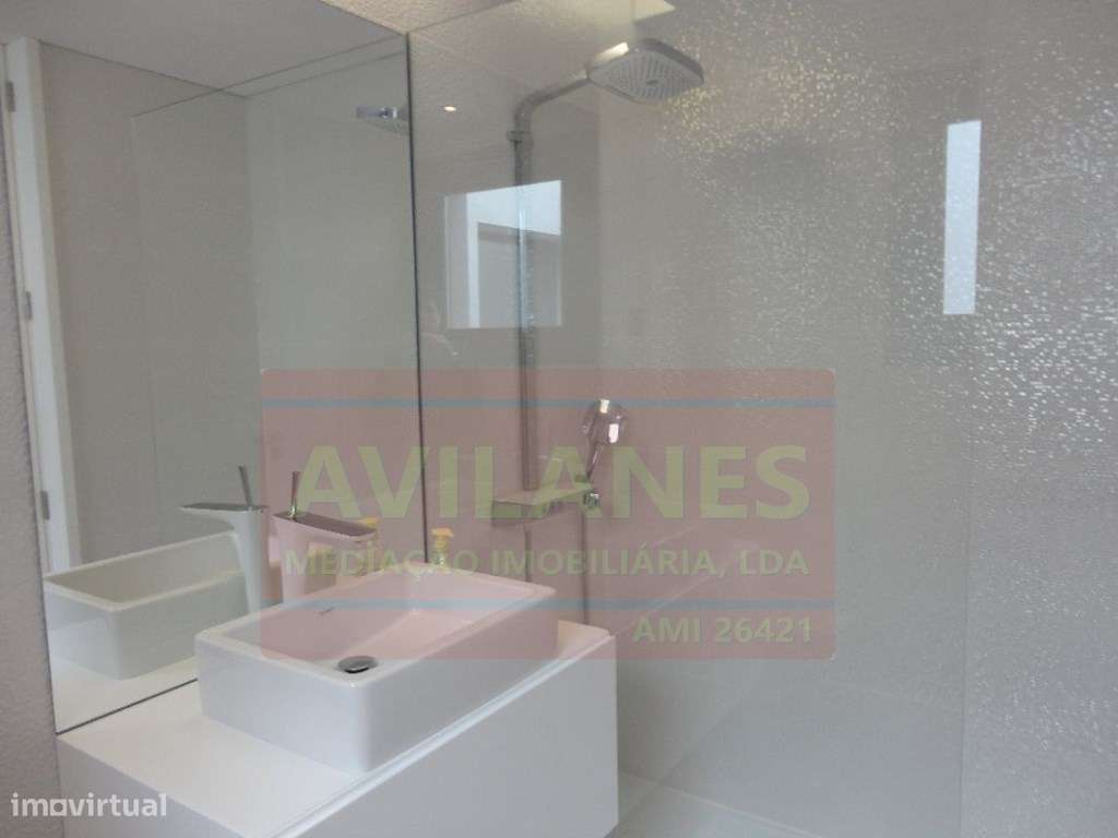 MOR C/ PISCINA - LOBÃO-18