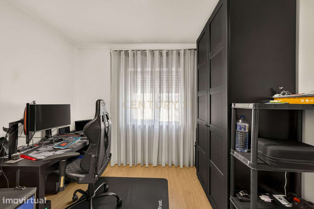 Apartamento T3 com parqueamento privativo (Monte da Caparica)-23