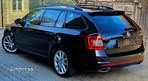 Skoda Octavia Combi 2.0 TDI RS - 6