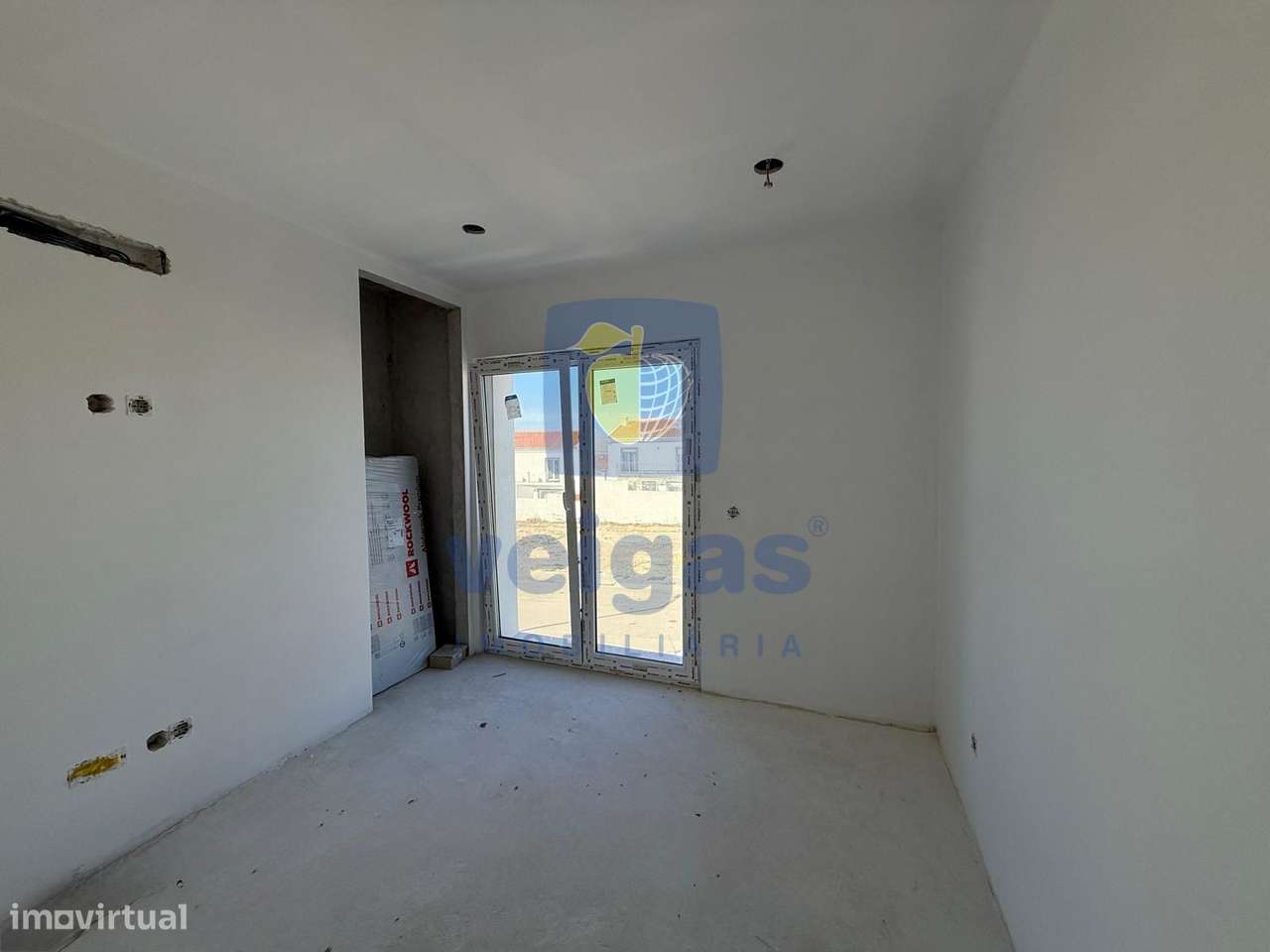Moradia T4 com Piscina, Rooftop, Sistema VMC | Baleal – Peniche-11