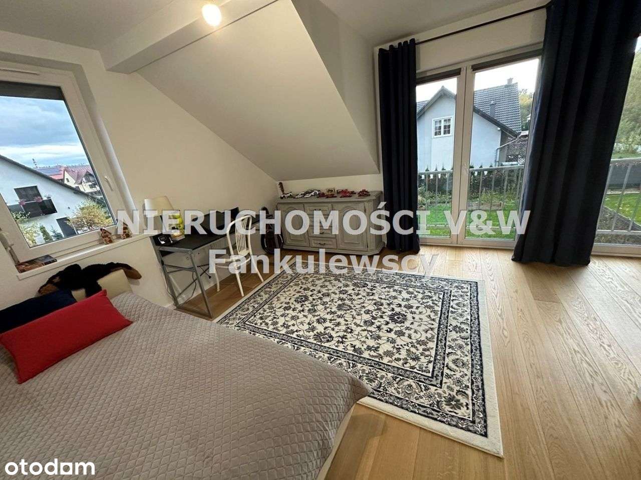 Luksusowa połowa domu w zabudowie bliźniaczej-16