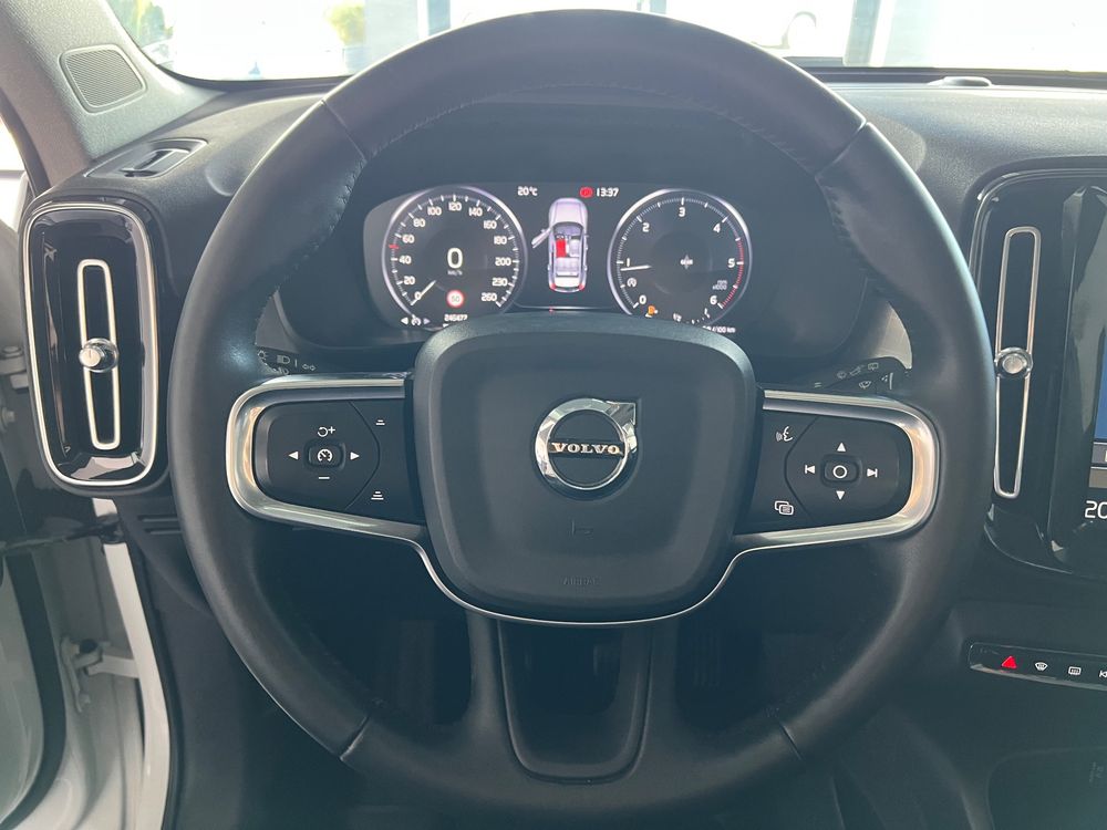 Volvo Xc-40