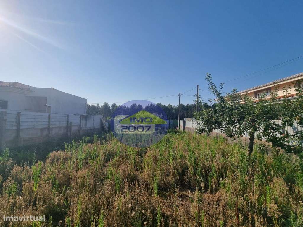 Terreno urbano em Nogueira da Regedoura - Grande imagem: 2/20