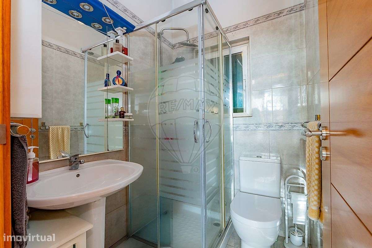 Moradia T5 para venda-7