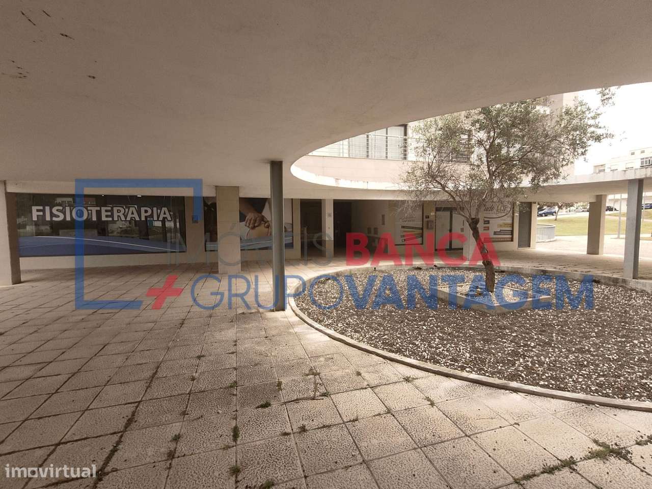 T3 - 2 estacionamentos - Vila Serena - Pinhal Novo - Grande imagem: 2/7