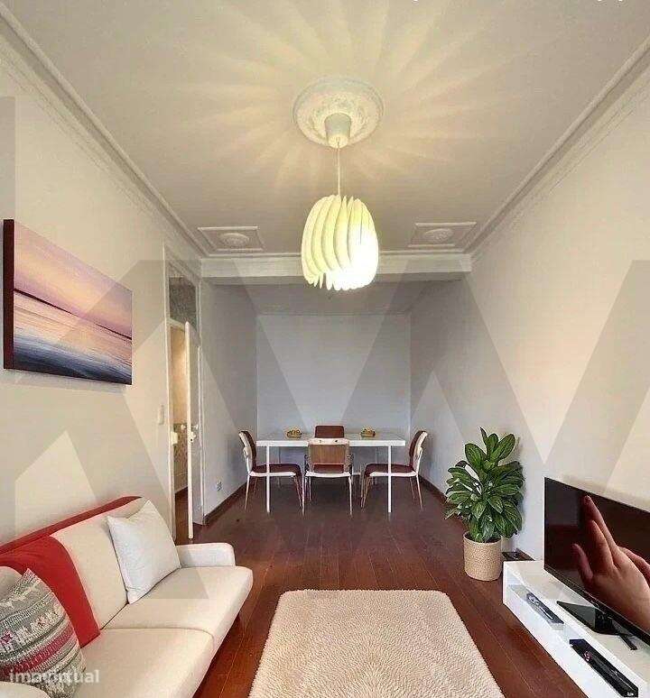 T3+1 remodelado  - Charme lisboeta em zona central e tranquila. - Grande imagem: 3/26