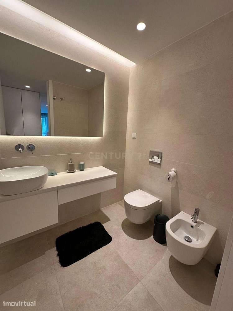 Apartamento T3 , 4º andar a venda em Mafamude , Vila Nova de Gaia, Por-25