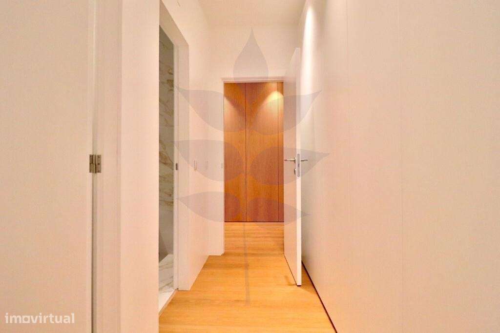 Venda apartamento T2 totalmente renovado em Maximinos-7