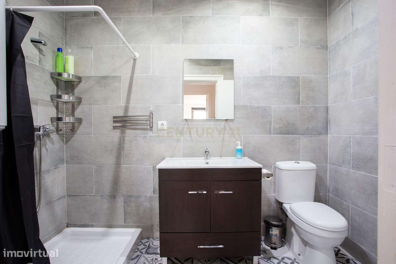 Apartamento com 3 quartos na Estrela, Lisboa-11