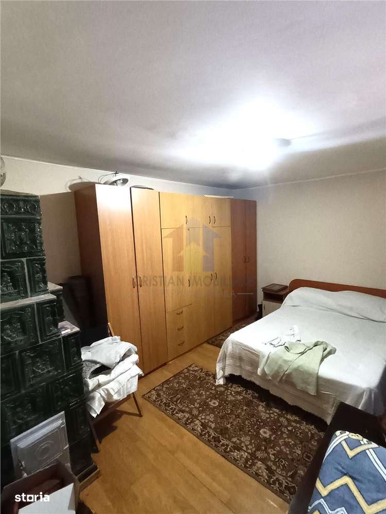 Casa, zona Chercea, constructie BOLTARI, anul 2000 - Imagine principală: 3/11