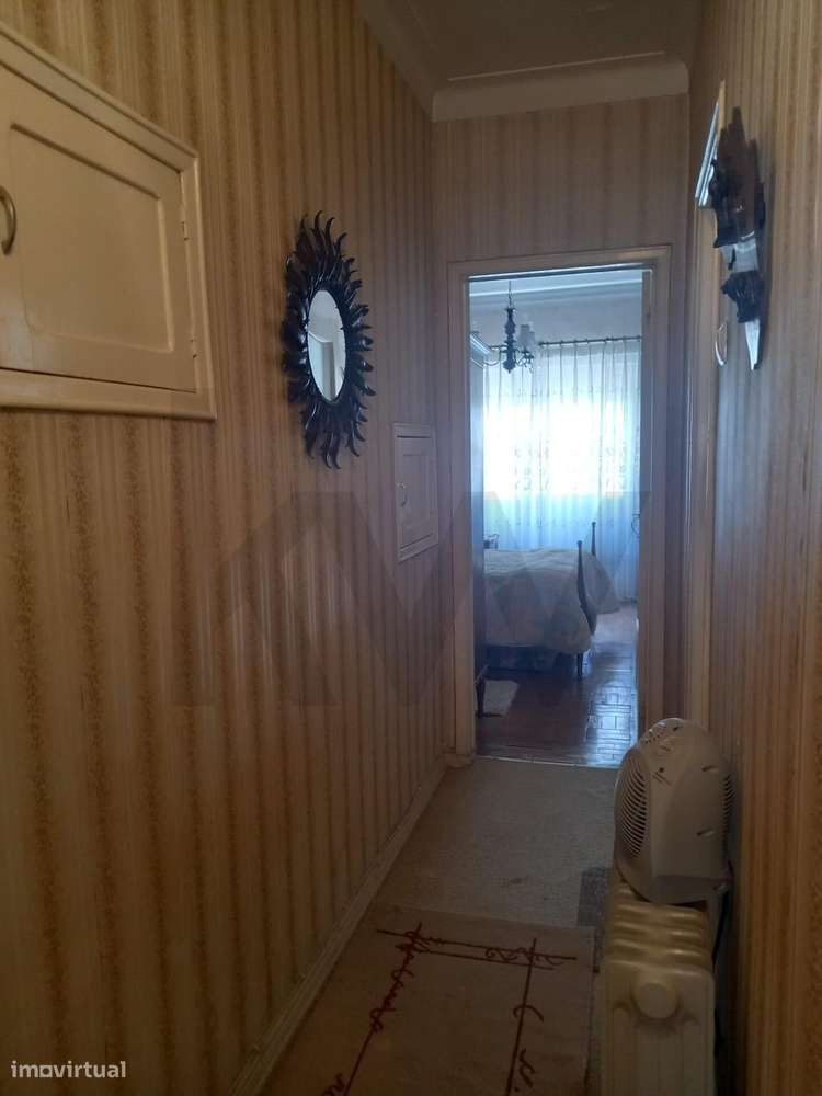 APARTAMENTO T2 - CENTRO QUELUZ-10