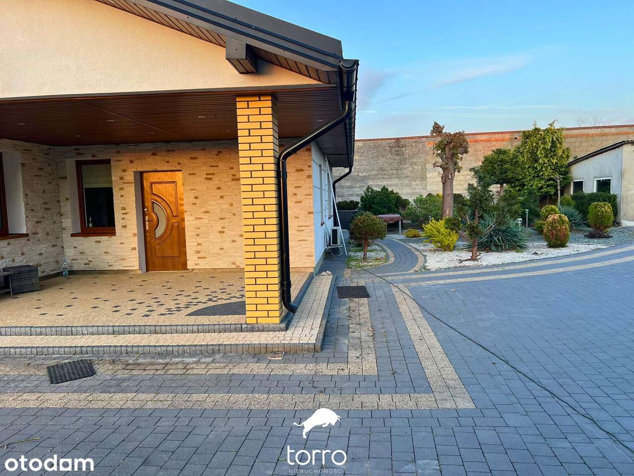 Dom wolnostojący z budynkami gospodarczymi na Ogromnej Działce !!!-15