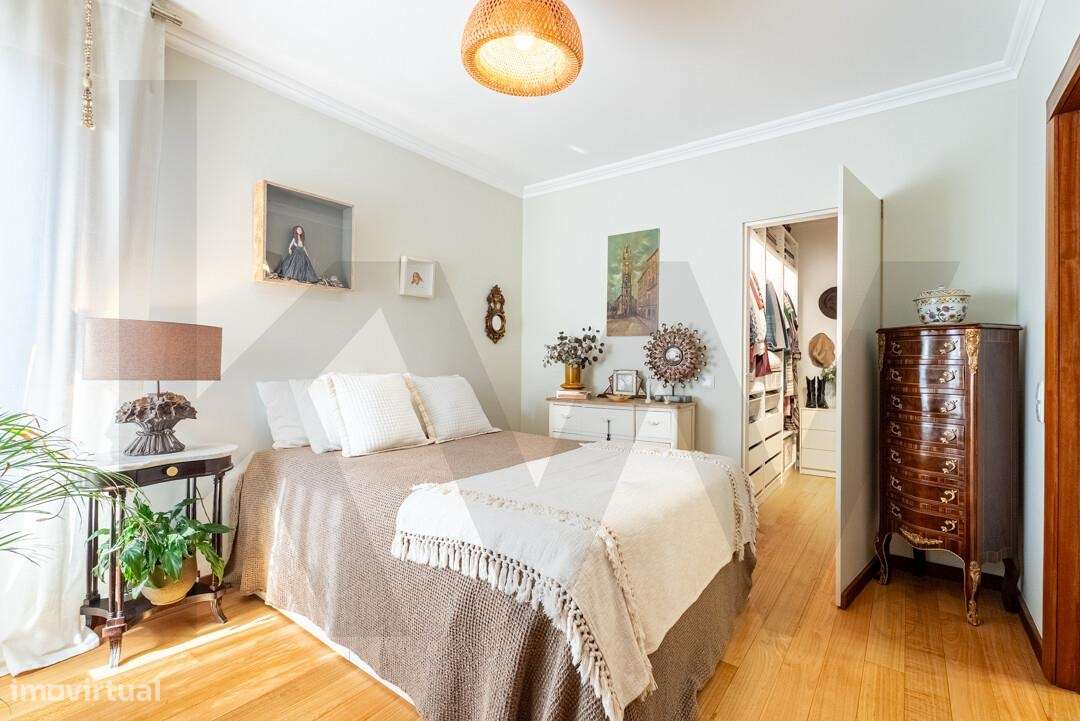 T2 Remodelado com 97 m2 e Garagem | Jardins da Arrábida-12