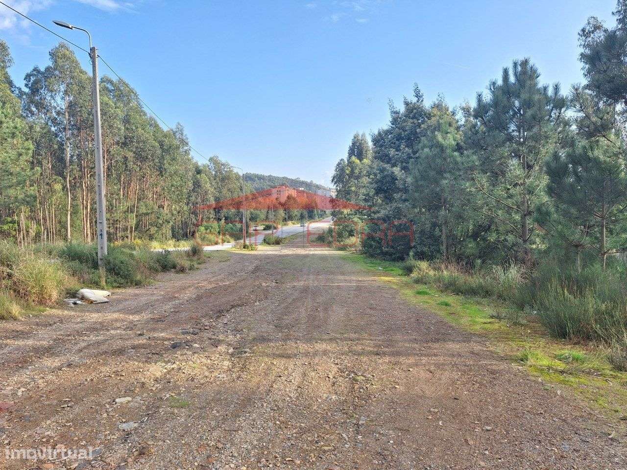 Terreno com 5 700 m2 na Quinta da Lousa em Valongo - Grande imagem: 2/9