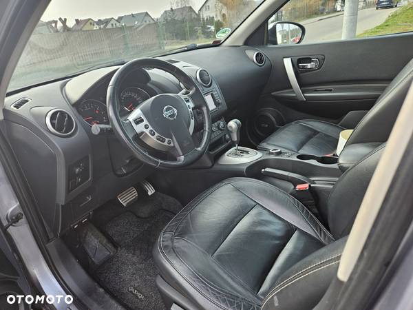 Nissan Qashqai 2.0 4x4 Tekna Premium CVT - 11