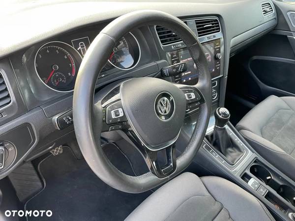 Volkswagen Golf VII 1.4 TSI BMT Highline - 18