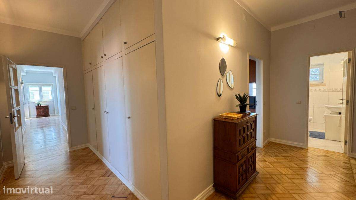 Quarto - localizado em Montes Claros Coimbra - Grande imagem: 4/6