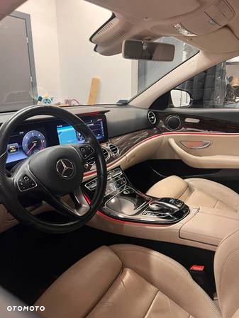 Mercedes-Benz Klasa E 220 d 9G-TRONIC - 6