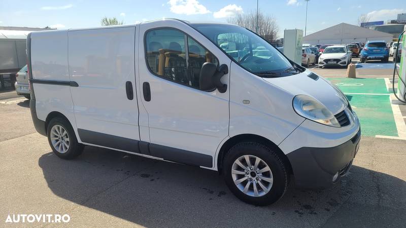 Renault Trafic - 8