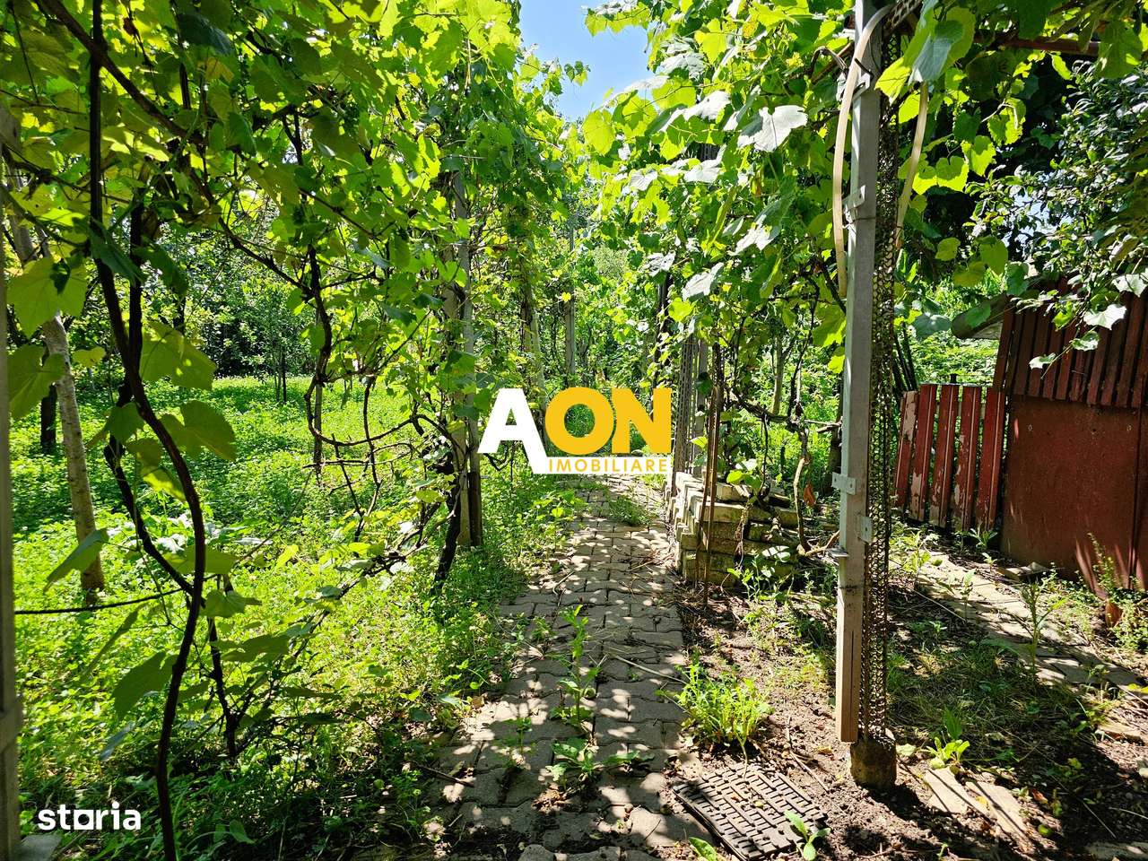 Casa cu 2 corpuri de cladire, 744 mp teren, toate utilitatile, Micesti - Imagine principală: 4/20