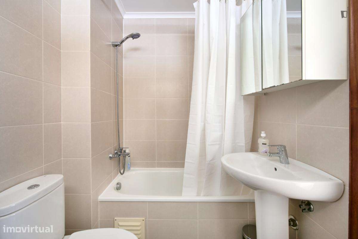 Quarto - localizado em Alvalade Lisbon - Grande imagem: 4/43