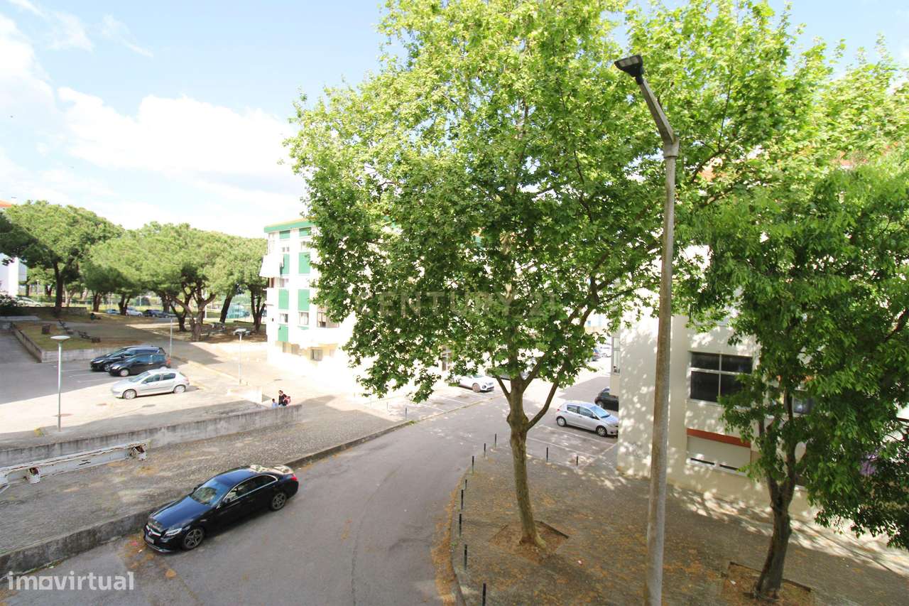 Apartamento T2 totalmente remodelado.-27